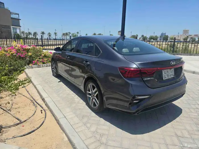 كيا سيراتو 2020 فل سعودي 4