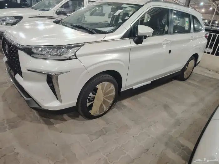 تويوتا فيلوز GLX موديل 2025 سعودي 3