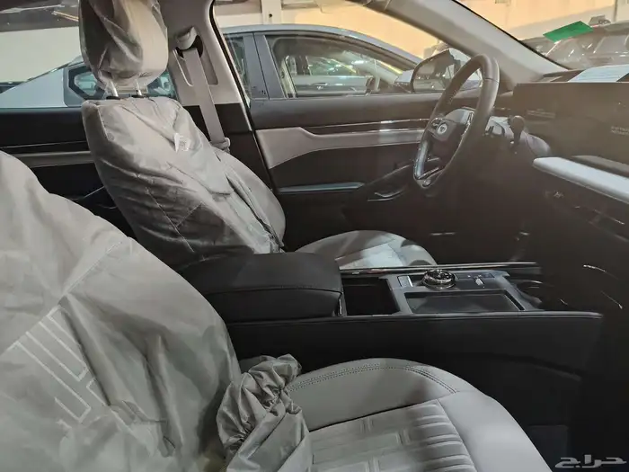 فورد تورس ترند 2025 10