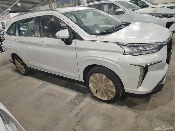 تويوتا فيلوز GLX موديل 2025 سعودي 2