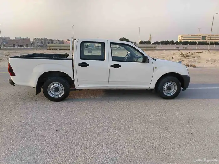 ايسوزو غمارتين 2011 3