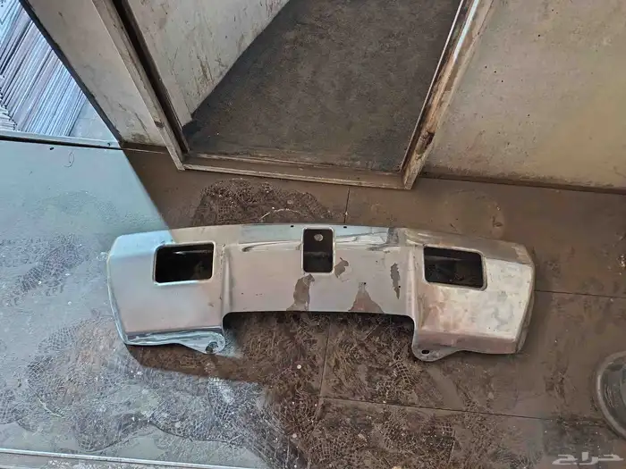 للبيع صدام امامي مع دعامات جانبية همر اتش 2 3