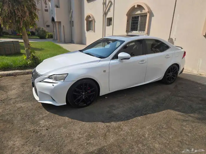 لكزس is 250 F 2015 1