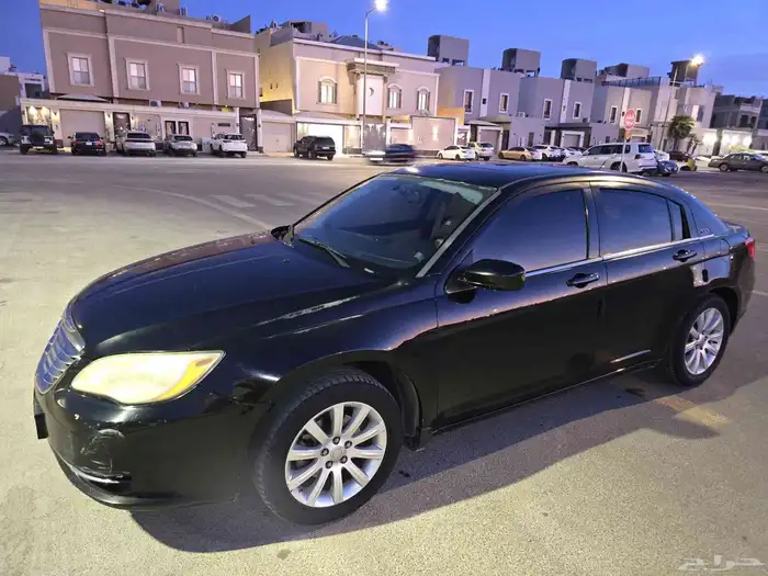 كرايسلر 2012 توماتيك 6