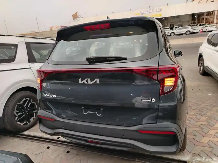كيا كارينز 7ركاب GLS نص فل موديل 2025 30