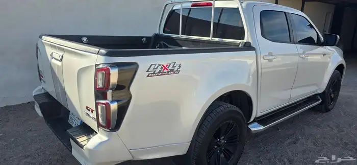 ايسوزو ديماكس جي تي 1