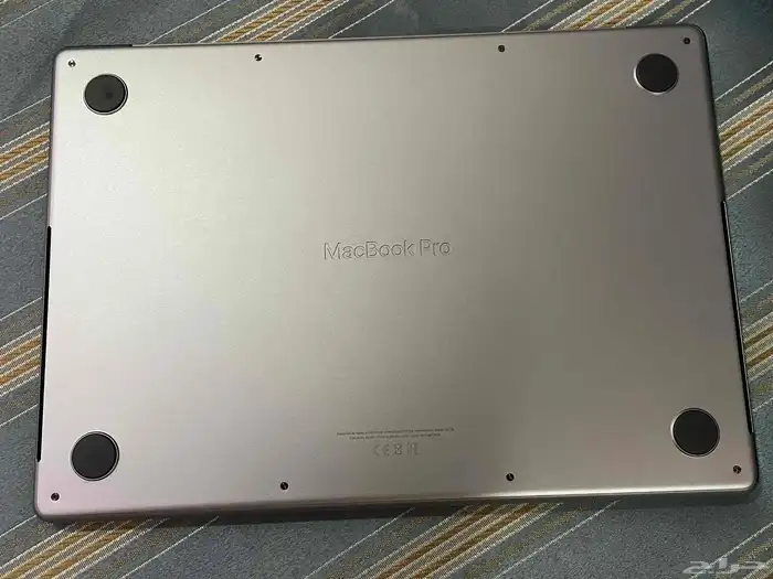 ماك بوك برو إم 2 برو 2023 8