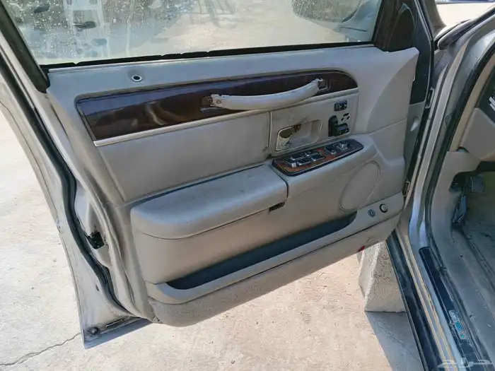 لينكولن تاون كار 2008 2007 6