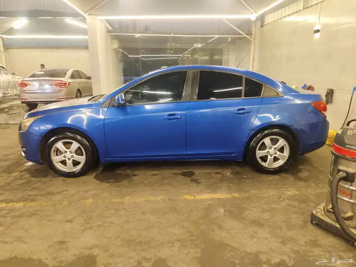 Chevrolet Cruze 2012 Ac ok engine is good ..body is good 5
