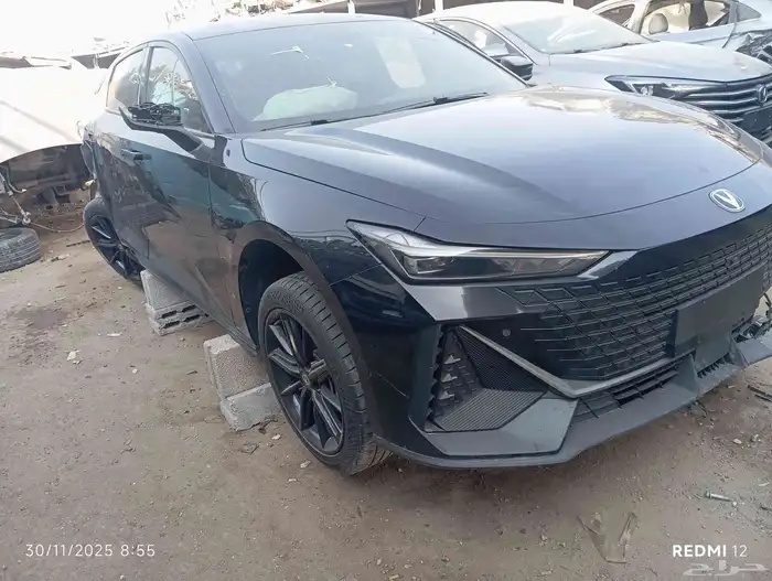 شانجان يوني في UNi-V 2024 0