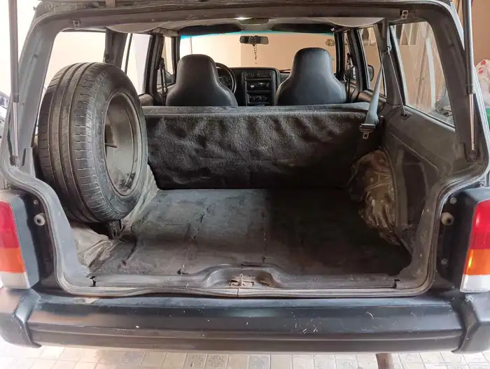 جيب شروكي 2001 6