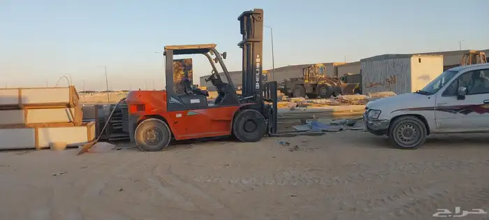 فوركلفت رافعات شوكيه كرينات ونشات للأيجار 0