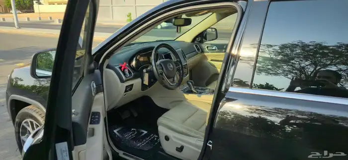 جراند شيروكي (Limited) 2021 فل كامل 21