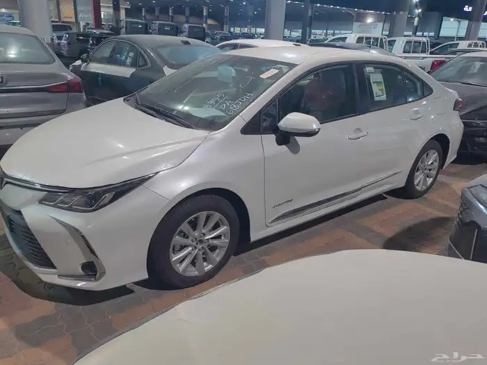 تويوتا كورولا مطور 2000 سي سي موديل 2025 5