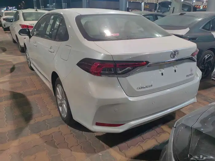 تويوتا كورولا مطور 2000 سي سي موديل 2025 3