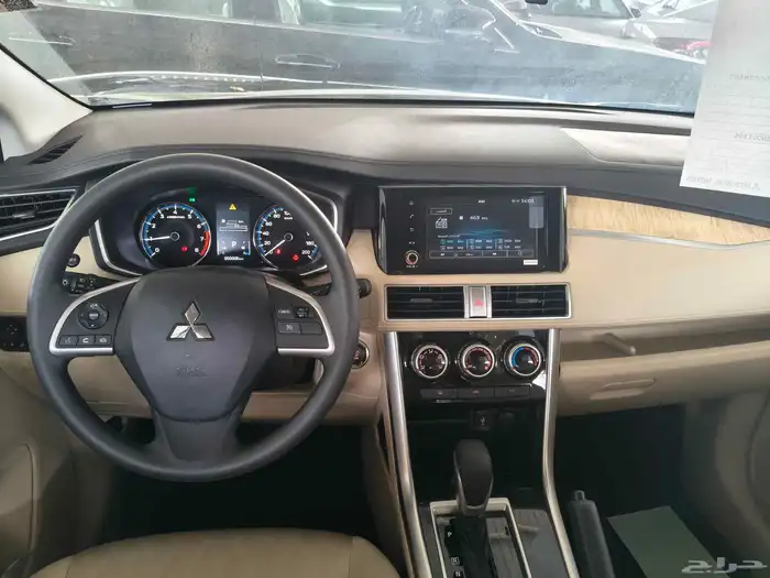 متسوبيشي اكسباندر هاي لاين 2025 الحق العرض قبل نفاذ الكمية 12