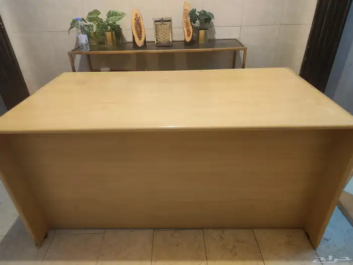 طاولة مكتب كبيرة مترين في متر 0