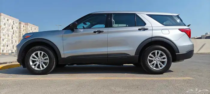 فورد إكسبلورر 2023   فئة Base   محرك 3.3L V6   دفع رباعي AWD 6