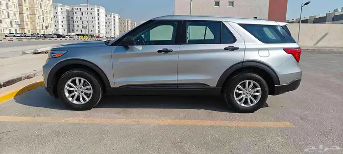 فورد إكسبلورر 2023   فئة Base   محرك 3.3L V6   دفع رباعي AWD 0