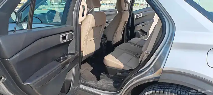 فورد إكسبلورر 2023   فئة Base   محرك 3.3L V6   دفع رباعي AWD 14