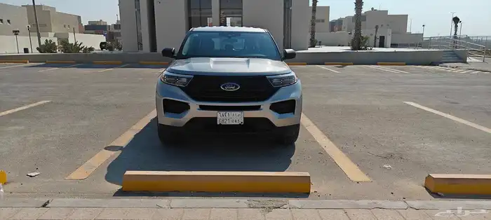 فورد إكسبلورر 2023   فئة Base   محرك 3.3L V6   دفع رباعي AWD 1