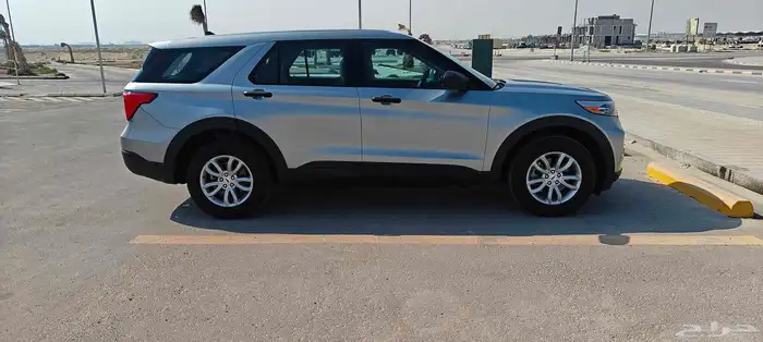 فورد إكسبلورر 2023   فئة Base   محرك 3.3L V6   دفع رباعي AWD 2