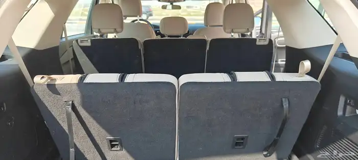 فورد إكسبلورر 2023   فئة Base   محرك 3.3L V6   دفع رباعي AWD 13