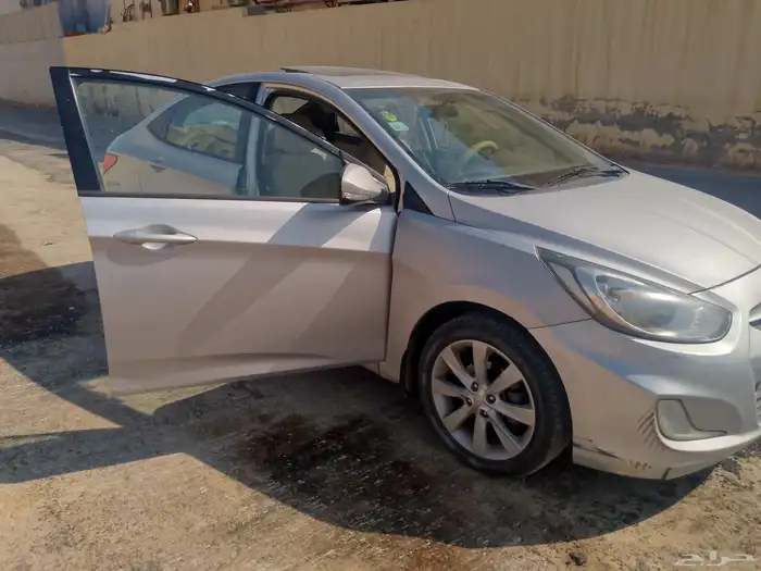 هيونداي اكسنت 2015 15