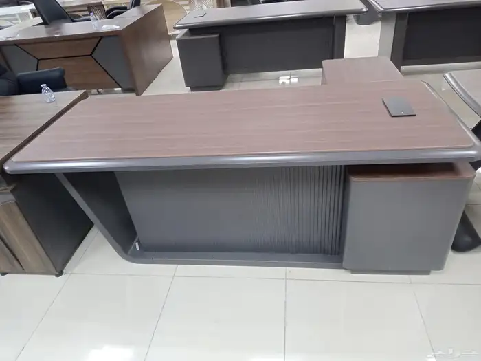 مكاتب مودرن حق مدير طقم كامل فخم مع دولاب طاولة شائي 17