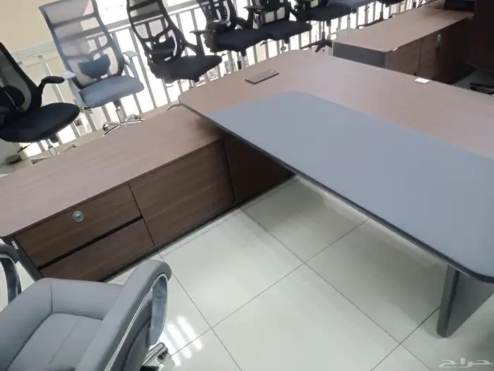 مكاتب مودرن حق مدير طقم كامل فخم مع دولاب طاولة شائي 14