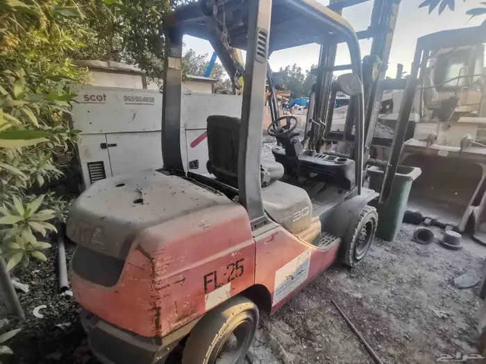 رافعة شوكية تيوتا 3 طن 0