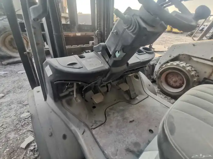 رافعة شوكية تيوتا 3 طن 6