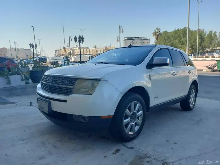 السلام عليكم ورحمة الله اعرض لكم سيارة فورد لينكولن MKX 2009 0