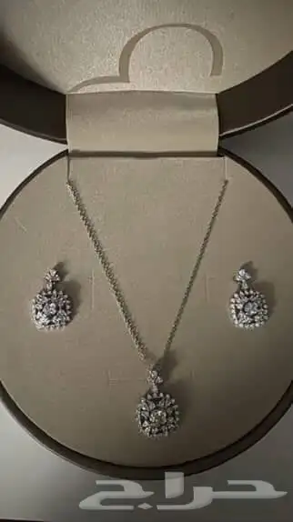 طقم نسائي فضه ماركة MOH 0