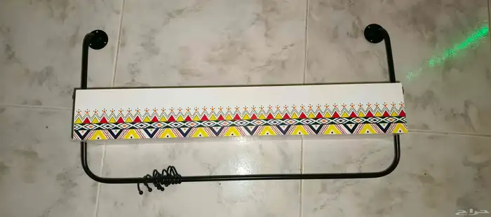 رف جديد مع كرتون 0