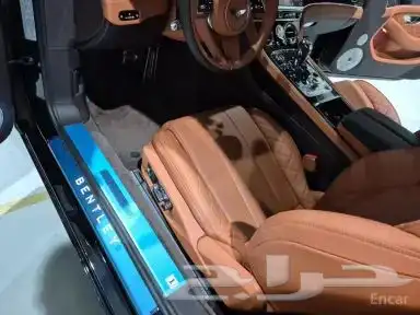 بنتلي كونتيننتال GT   الجيل الثالث   محرك 4.0 موديل 2022 8