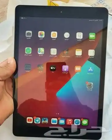ايباد الجيل الثامن مساحه 32 1