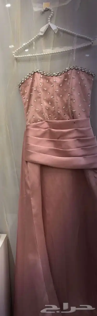 فستان تفصيل مثل العارضه بالضبط يختلف اللون وردي 0