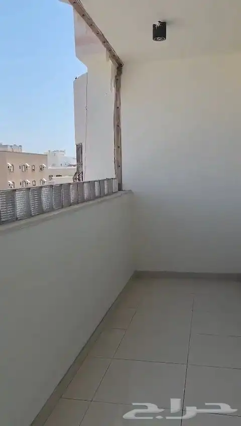 شقة للإيجار بحي الريان 9