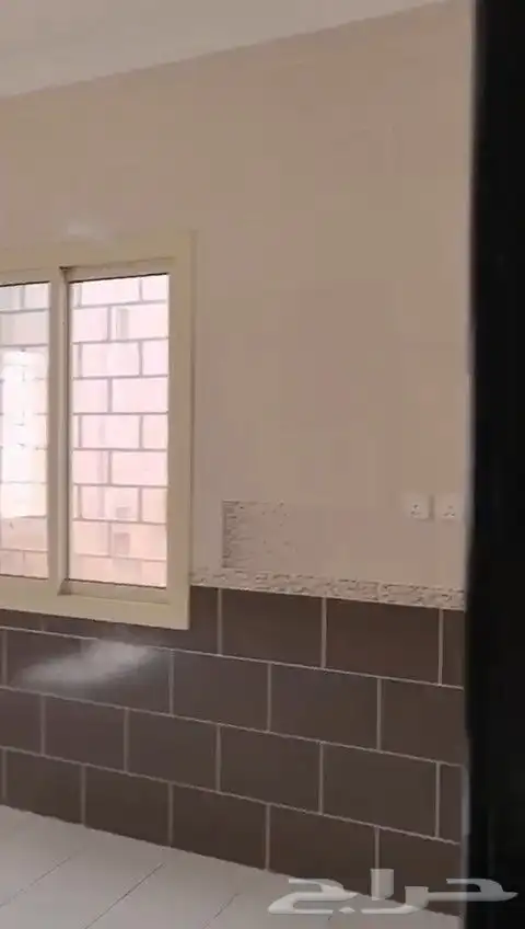 شقة للإيجار بحي الريان 6