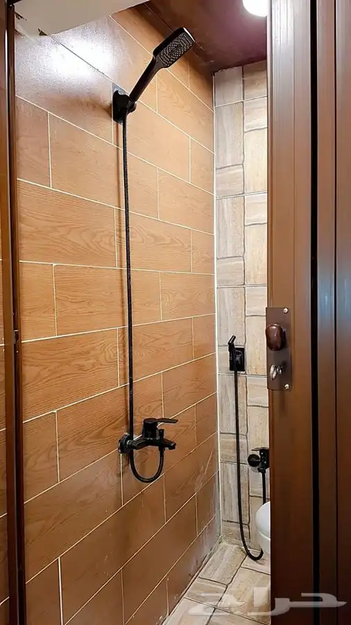 استديو في حي الرمال مطلوب موظفات او زوجين 5