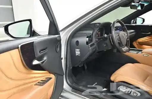 لكزس LS500 - 2021 7