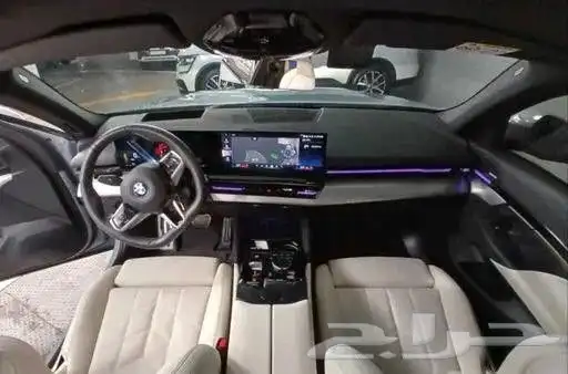 BMW 5 Series (G60) 520i M Sport 4