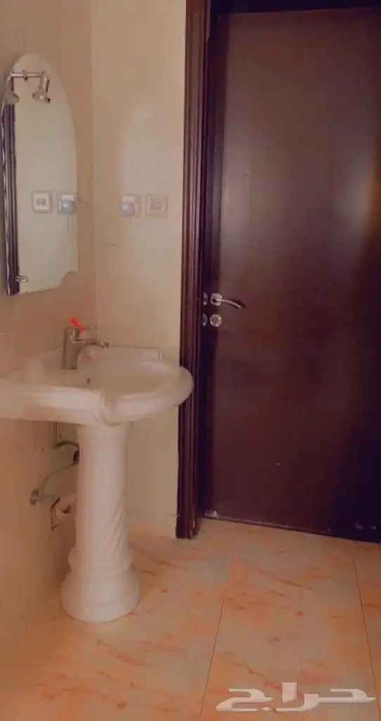 للبيع شقة علوية وملحق حي الناصرية بريدة القصيم 6