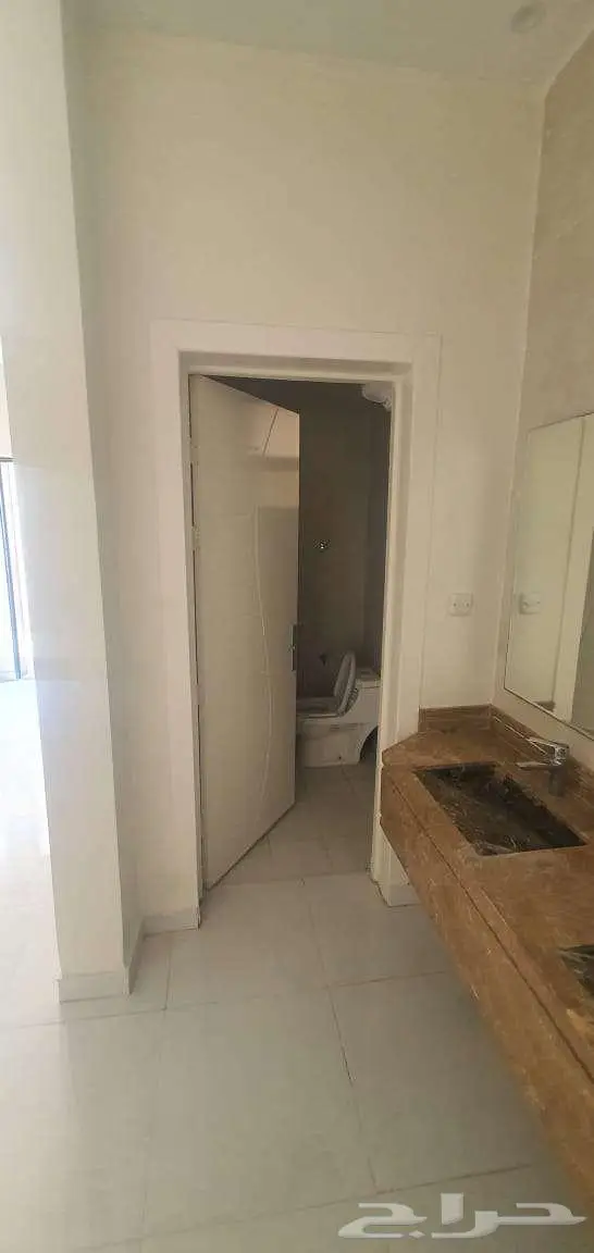 فلة طراز حديث للإيجار بحي المونسية 21