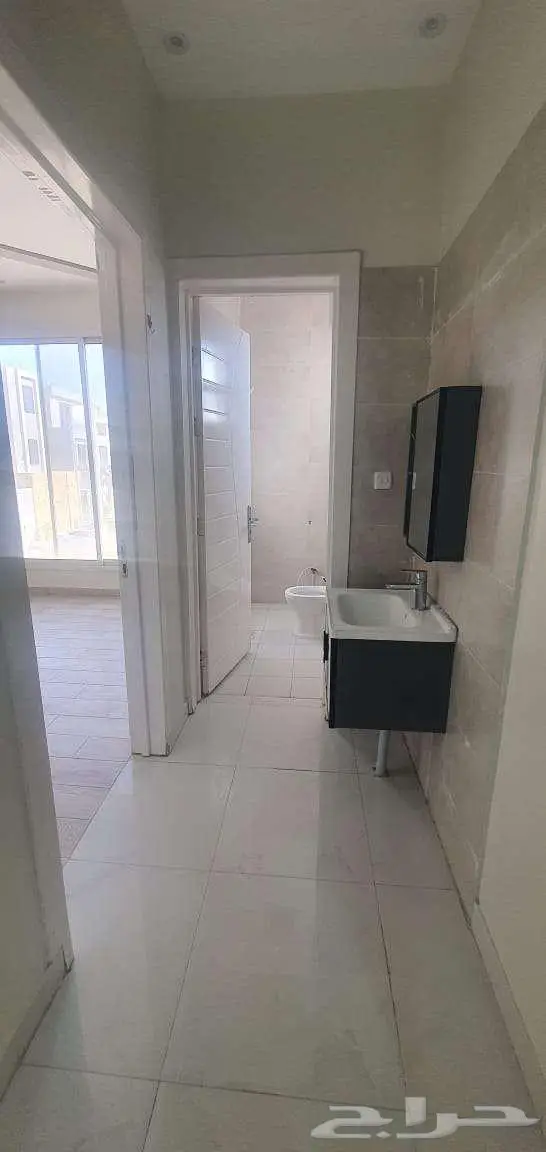 فلة طراز حديث للإيجار بحي المونسية 22