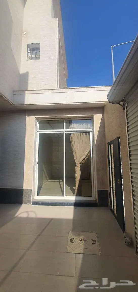 فلة طراز حديث للإيجار بحي المونسية 4