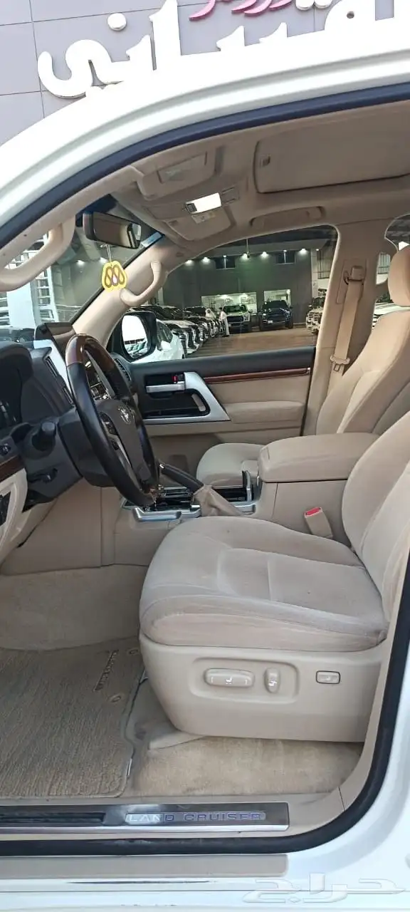 تويوتا فى اكس ار موديل 2018عداد 339الف 5