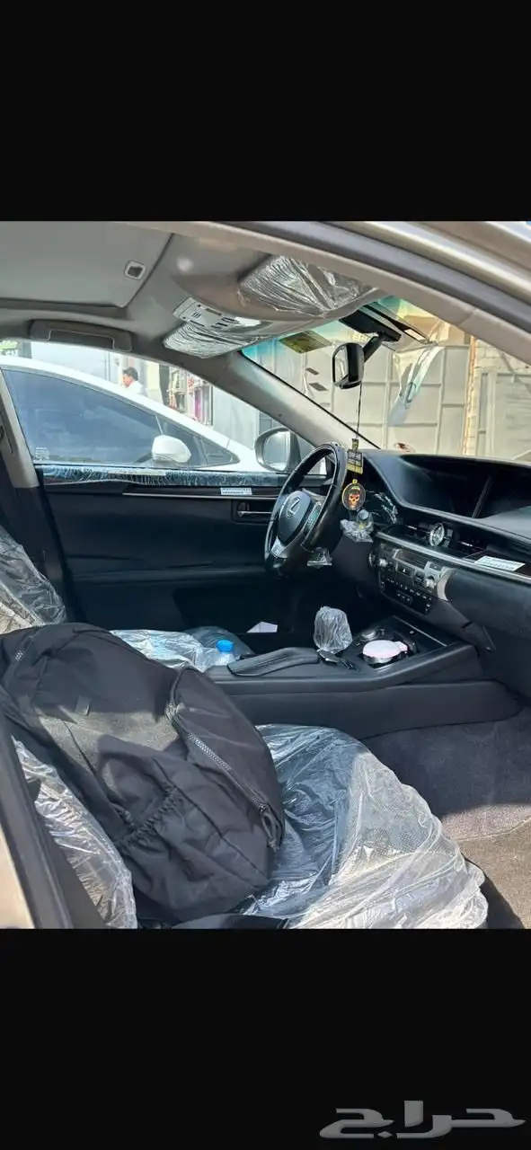 للبيع لكزس es2015 1