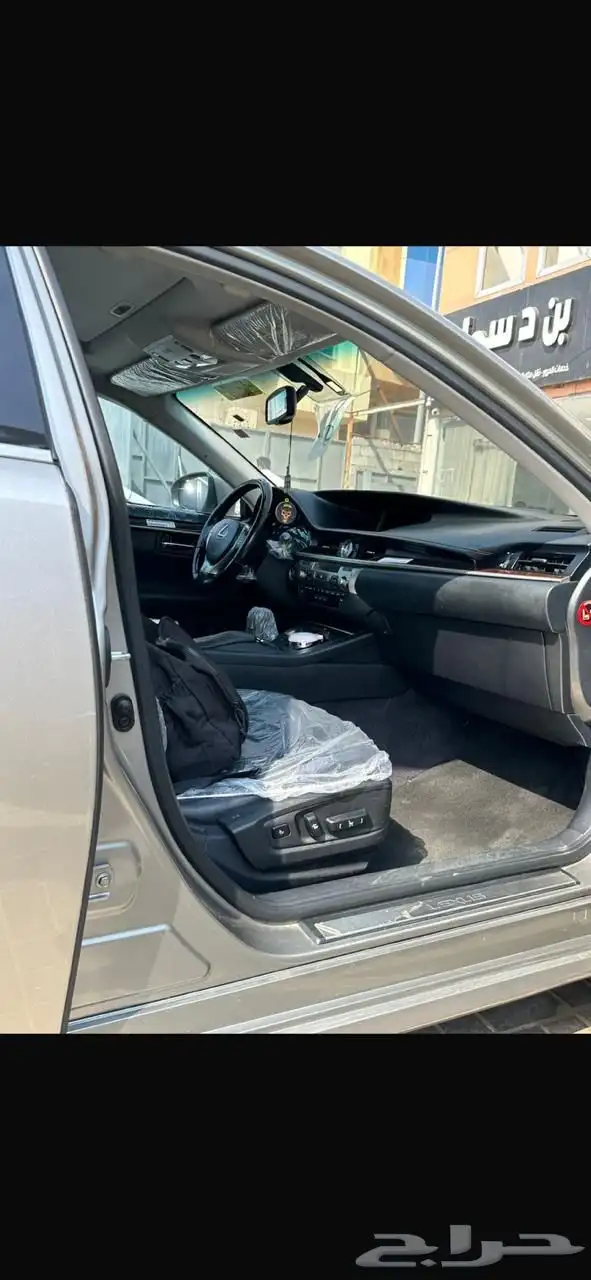 للبيع لكزس es2015 5